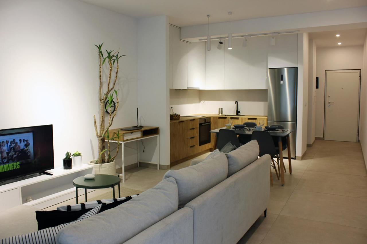 Collective Urban Villa In ティラナ エクステリア 写真